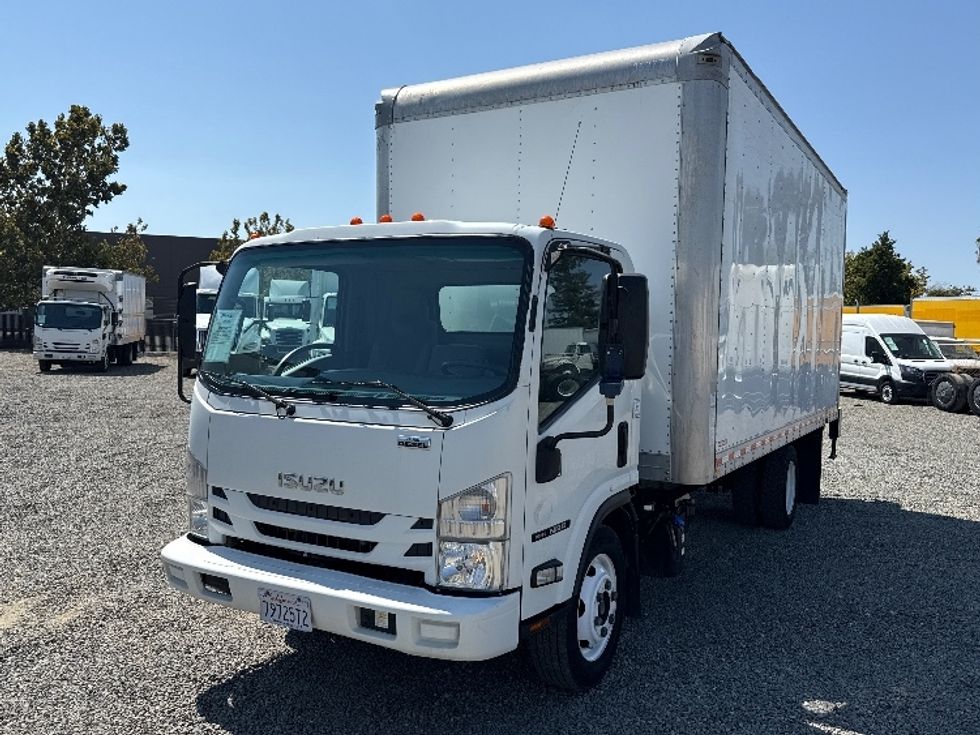 Medium Duty Box Truck-Light and Medium Duty Trucks-Isuzu-2020-NRR-West Sacramento-CA-116,623\n\t\tmiles-$ 44,250 - Image 3