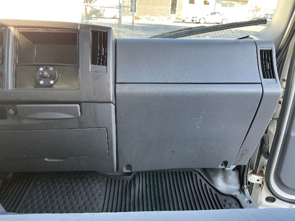 Medium Duty Box Truck-Light and Medium Duty Trucks-Isuzu-2020-NRR-West Valley City-UT-77,452\n\t\tmiles-$ 48,250 - Image 21