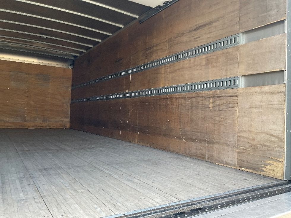 Medium Duty Box Truck-Light and Medium Duty Trucks-Isuzu-2021-FTR-Panama City-FL-159,491\n\t\tmiles-$ 59,250 - Image 12