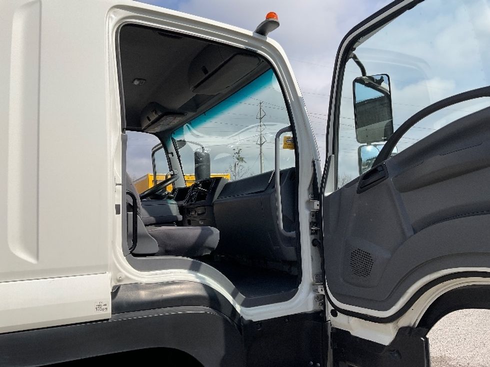 Medium Duty Box Truck-Light and Medium Duty Trucks-Isuzu-2021-FTR-Panama City-FL-159,491\n\t\tmiles-$ 59,250 - Image 20