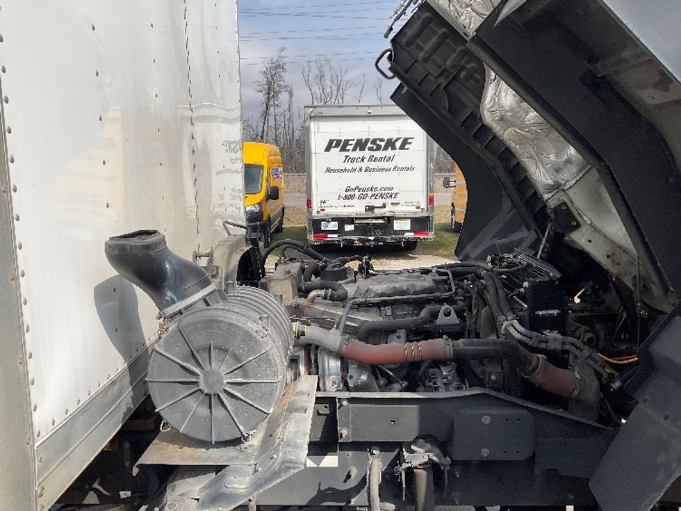 Medium Duty Box Truck-Light and Medium Duty Trucks-Isuzu-2021-FTR-Panama City-FL-159,491\n\t\tmiles-$ 59,250 - Image 23