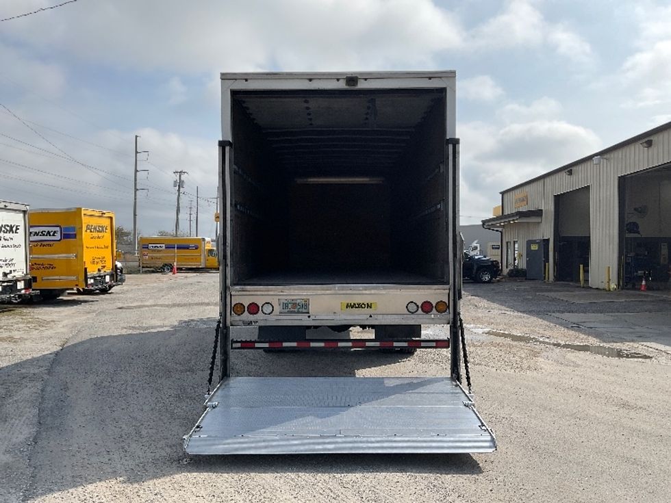 Medium Duty Box Truck-Light and Medium Duty Trucks-Isuzu-2021-FTR-Panama City-FL-159,491\n\t\tmiles-$ 59,250 - Image 9