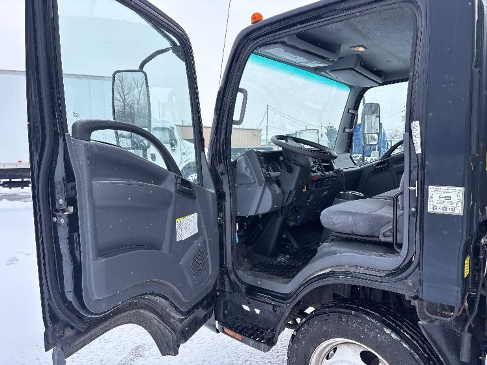 Medium Duty Box Truck-Light and Medium Duty Trucks-Isuzu-2021-NQR-Brook Park-OH-57,721\n\t\tmiles-$ 51,250 - Image 15