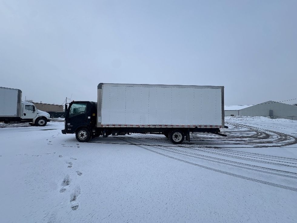 Medium Duty Box Truck-Light and Medium Duty Trucks-Isuzu-2021-NQR-Brook Park-OH-57,721\n\t\tmiles-$ 51,250 - Image 4