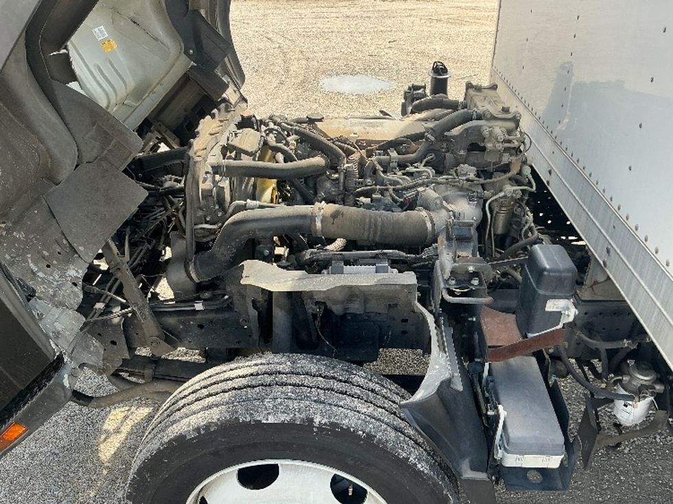 Medium Duty Box Truck-Light and Medium Duty Trucks-Isuzu-2021-NQR-Gulfport-MS-115,750\n\t\tmiles-$ 46,750 - Image 24