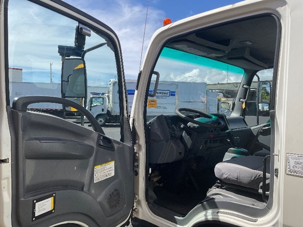 Medium Duty Box Truck-Light and Medium Duty Trucks-Isuzu-2021-NQR-La Mirada-CA-126,605\n\t\tmiles-$ 45,500 - Image 16