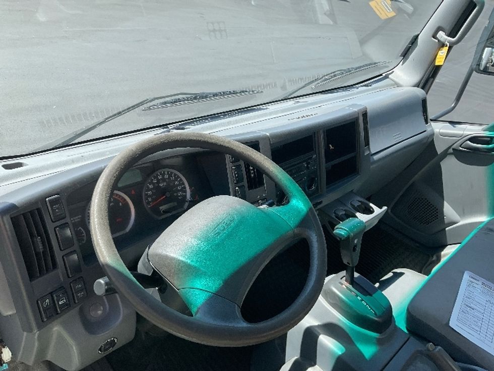 Medium Duty Box Truck-Light and Medium Duty Trucks-Isuzu-2021-NQR-La Mirada-CA-126,605\n\t\tmiles-$ 45,500 - Image 17