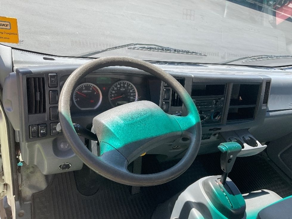Medium Duty Box Truck-Light and Medium Duty Trucks-Isuzu-2021-NQR-La Mirada-CA-126,605\n\t\tmiles-$ 45,500 - Image 18