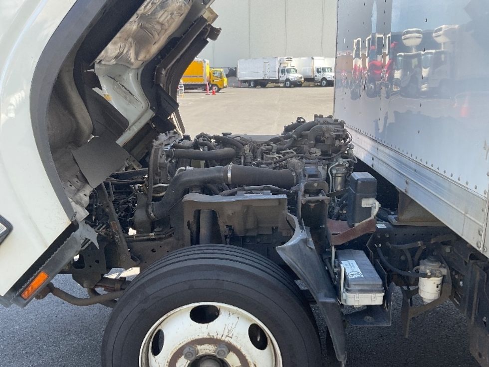 Medium Duty Box Truck-Light and Medium Duty Trucks-Isuzu-2021-NQR-La Mirada-CA-126,605\n\t\tmiles-$ 45,500 - Image 24