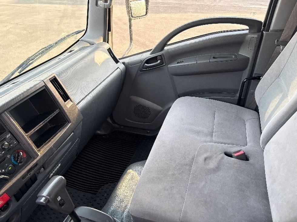 Medium Duty Box Truck-Light and Medium Duty Trucks-Isuzu-2021-NQR-Middlefield-OH-129,527\n\t\tmiles-$ 41,750 - Image 19