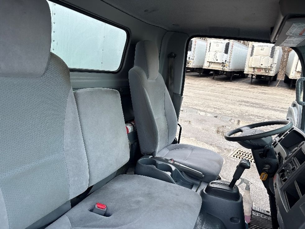 Medium Duty Box Truck-Light and Medium Duty Trucks-Isuzu-2021-NQR-Middlefield-OH-129,527\n\t\tmiles-$ 41,750 - Image 22