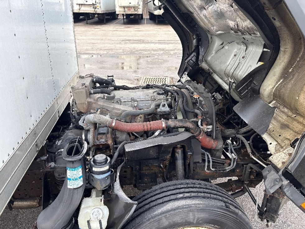 Medium Duty Box Truck-Light and Medium Duty Trucks-Isuzu-2021-NQR-Middlefield-OH-129,527\n\t\tmiles-$ 41,750 - Image 23