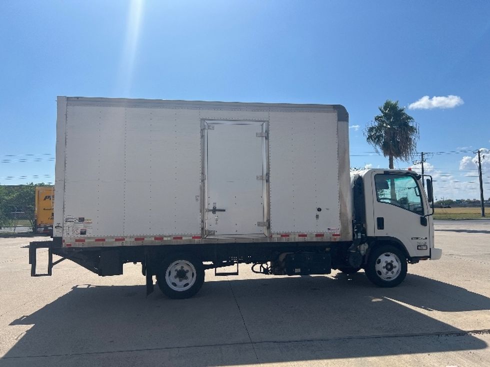 Medium Duty Box Truck-Light and Medium Duty Trucks-Isuzu-2021-NQR-San Antonio-TX-173,157\n\t\tmiles-$ 35,750 - Image 15