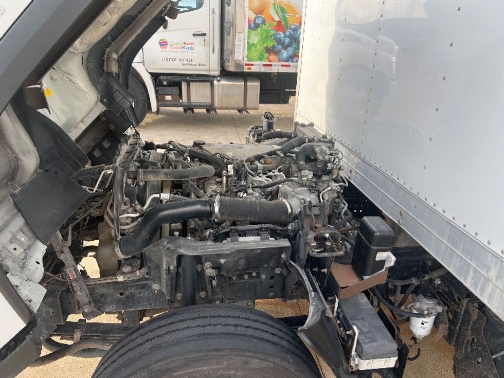 Medium Duty Box Truck-Light and Medium Duty Trucks-Isuzu-2021-NQR-San Antonio-TX-173,157\n\t\tmiles-$ 35,750 - Image 24