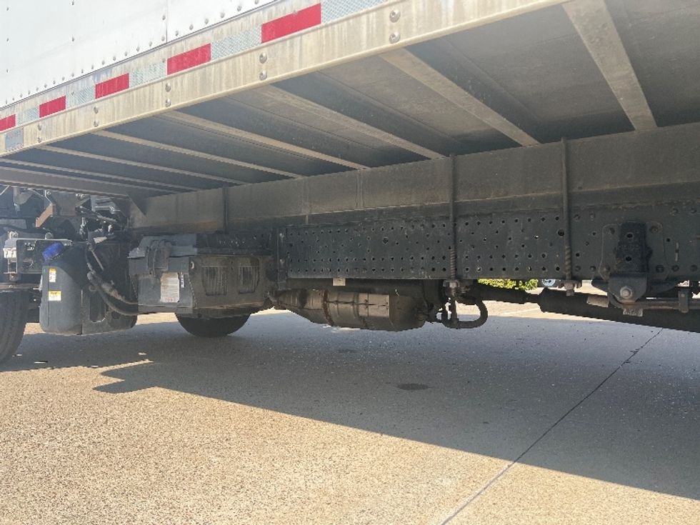 Medium Duty Box Truck-Light and Medium Duty Trucks-Isuzu-2021-NQR-San Antonio-TX-173,157\n\t\tmiles-$ 35,750 - Image 5