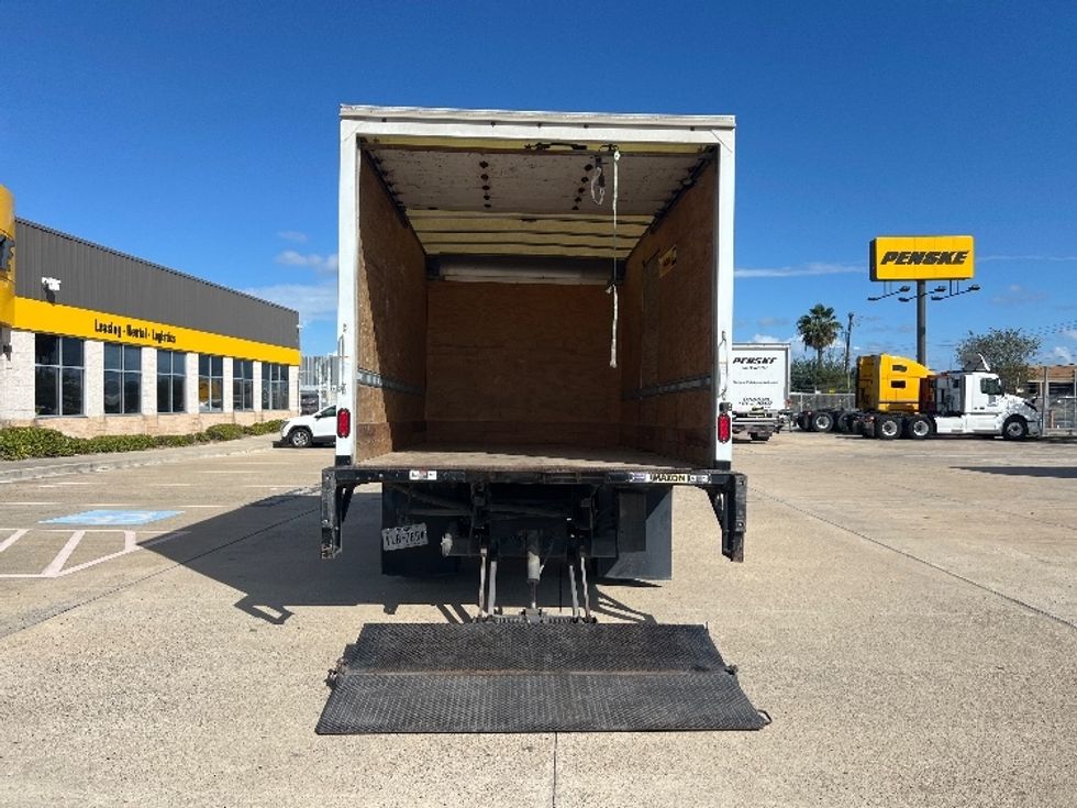 Medium Duty Box Truck-Light and Medium Duty Trucks-Isuzu-2021-NQR-San Antonio-TX-173,157\n\t\tmiles-$ 35,750 - Image 9