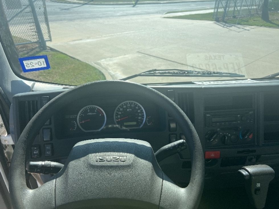 Medium Duty Box Truck-Light and Medium Duty Trucks-Isuzu-2021-NQR-San Antonio-TX-182,075\n\t\tmiles-$ 34,000 - Image 18