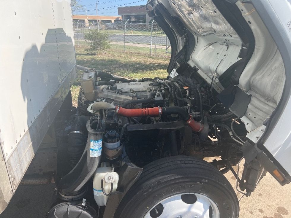 Medium Duty Box Truck-Light and Medium Duty Trucks-Isuzu-2021-NQR-San Antonio-TX-182,075\n\t\tmiles-$ 34,000 - Image 23