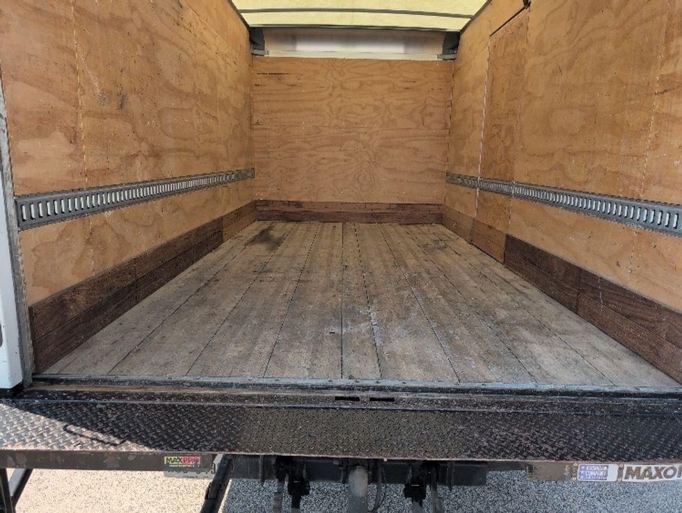 Medium Duty Box Truck-Light and Medium Duty Trucks-Isuzu-2021-NQR-San Antonio-TX-65,703\n\t\tmiles-$ 53,500 - Image 10