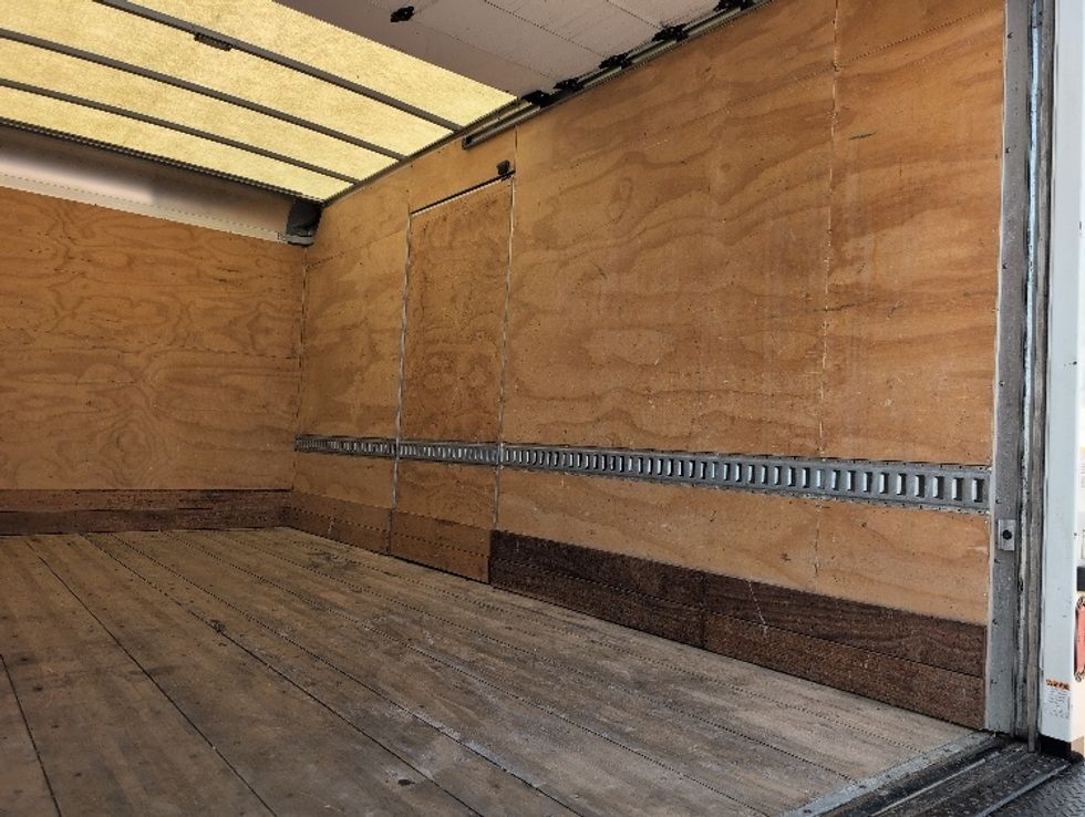 Medium Duty Box Truck-Light and Medium Duty Trucks-Isuzu-2021-NQR-San Antonio-TX-65,703\n\t\tmiles-$ 53,500 - Image 12