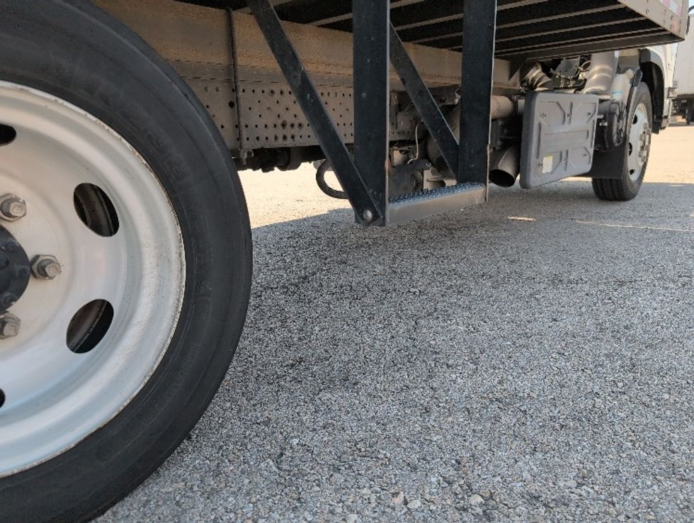 Medium Duty Box Truck-Light and Medium Duty Trucks-Isuzu-2021-NQR-San Antonio-TX-65,703\n\t\tmiles-$ 53,500 - Image 14