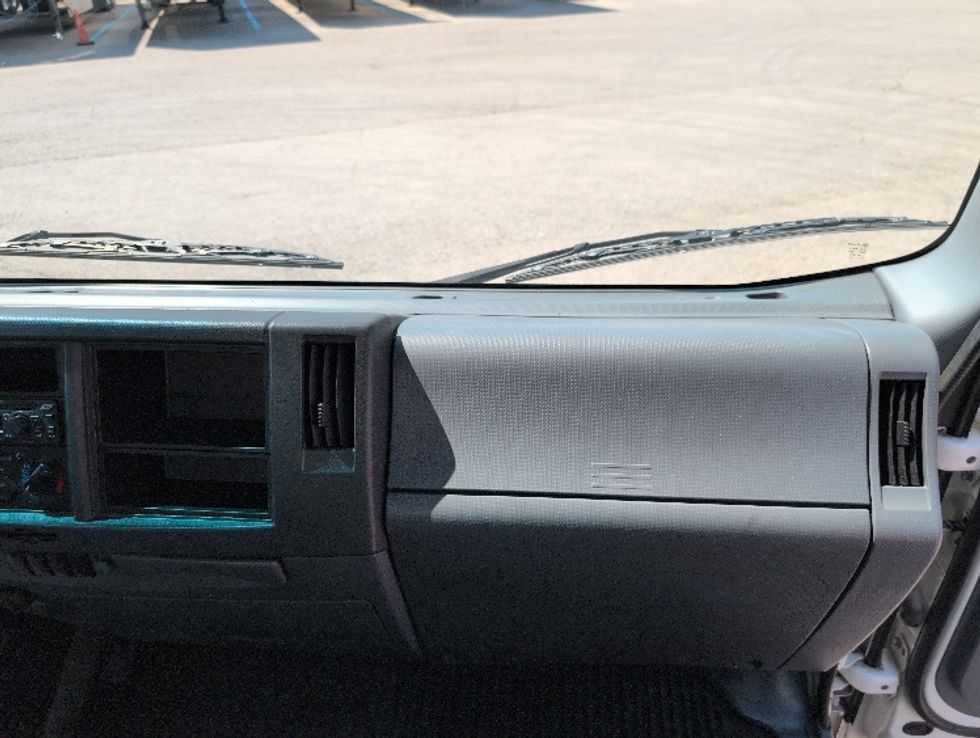 Medium Duty Box Truck-Light and Medium Duty Trucks-Isuzu-2021-NQR-San Antonio-TX-65,703\n\t\tmiles-$ 53,500 - Image 21