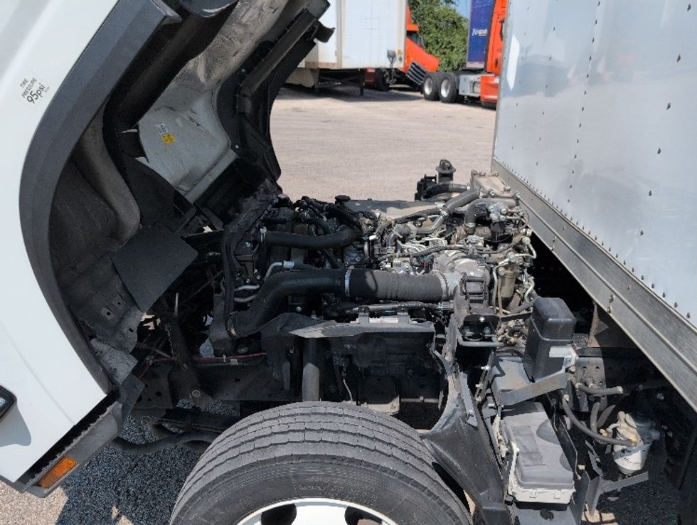 Medium Duty Box Truck-Light and Medium Duty Trucks-Isuzu-2021-NQR-San Antonio-TX-65,703\n\t\tmiles-$ 53,500 - Image 24