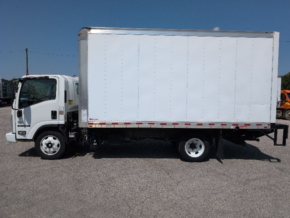Medium Duty Box Truck-Light and Medium Duty Trucks-Isuzu-2021-NQR-San Antonio-TX-65,703\n\t\tmiles-$ 53,500 - Image 4