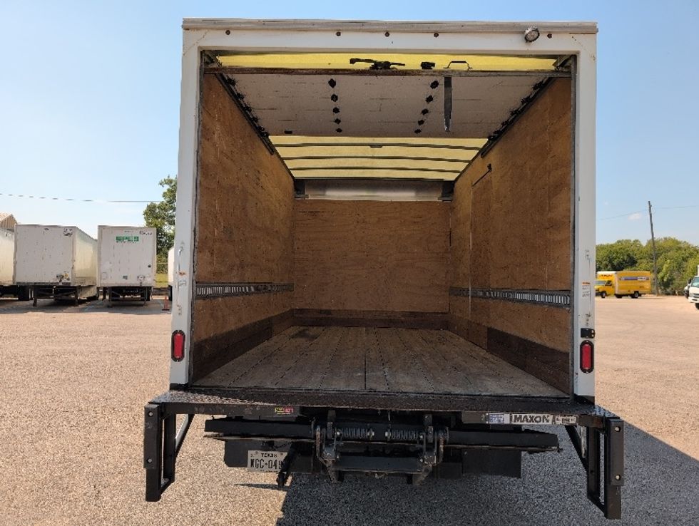 Medium Duty Box Truck-Light and Medium Duty Trucks-Isuzu-2021-NQR-San Antonio-TX-65,703\n\t\tmiles-$ 53,500 - Image 8