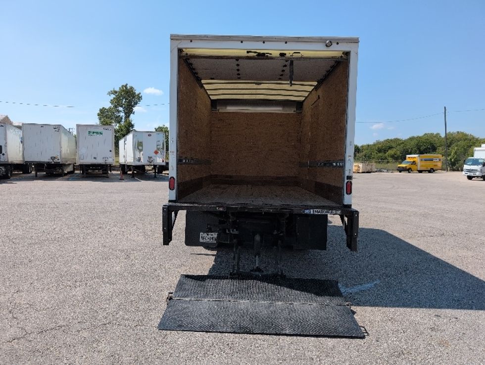 Medium Duty Box Truck-Light and Medium Duty Trucks-Isuzu-2021-NQR-San Antonio-TX-65,703\n\t\tmiles-$ 53,500 - Image 9