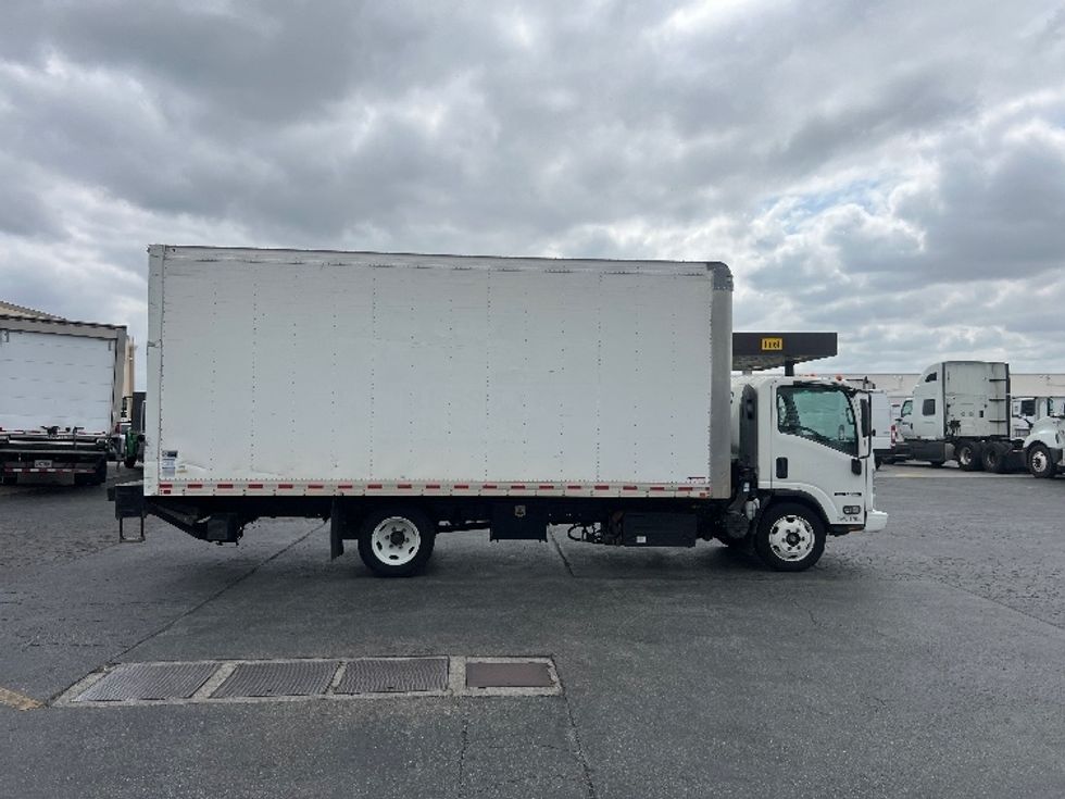 Medium Duty Box Truck-Light and Medium Duty Trucks-Isuzu-2021-NQR-Torrance-CA-103,920\n\t\tmiles-$ 48,750 - Image 15