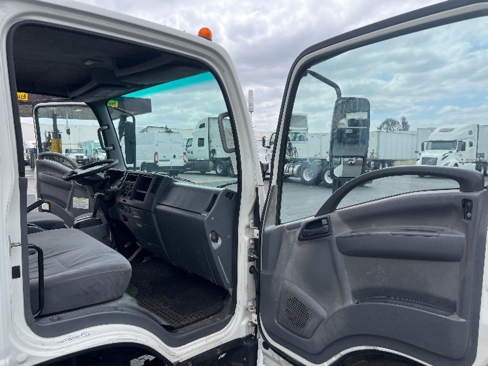 Medium Duty Box Truck-Light and Medium Duty Trucks-Isuzu-2021-NQR-Torrance-CA-103,920\n\t\tmiles-$ 48,750 - Image 20