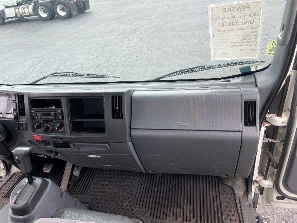 Medium Duty Box Truck-Light and Medium Duty Trucks-Isuzu-2021-NQR-Torrance-CA-103,920\n\t\tmiles-$ 48,750 - Image 21