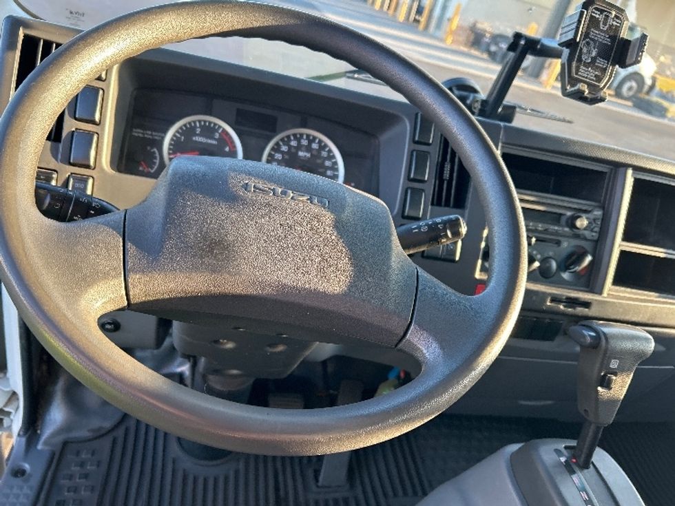 Medium Duty Box Truck-Light and Medium Duty Trucks-Isuzu-2021-NQR-Torrance-CA-127,275\n\t\tmiles-$ 45,250 - Image 18