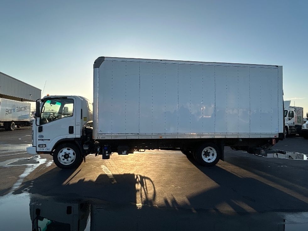 Medium Duty Box Truck-Light and Medium Duty Trucks-Isuzu-2021-NQR-Torrance-CA-127,275\n\t\tmiles-$ 45,250 - Image 4