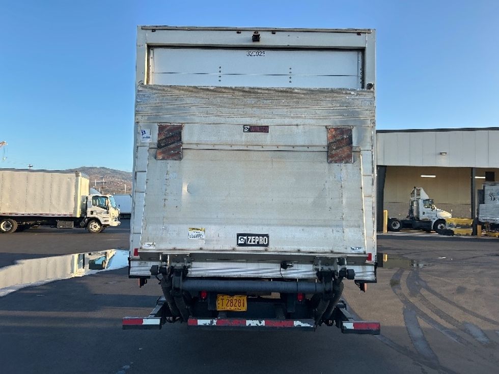 Medium Duty Box Truck-Light and Medium Duty Trucks-Isuzu-2021-NQR-Torrance-CA-127,275\n\t\tmiles-$ 45,250 - Image 7