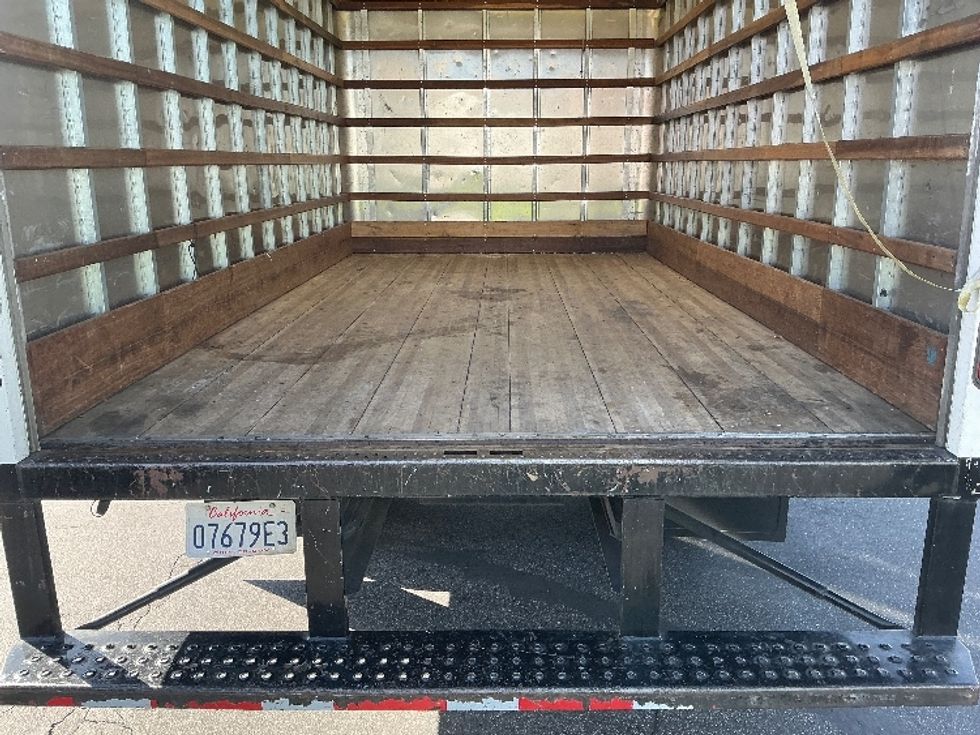 Medium Duty Box Truck-Light and Medium Duty Trucks-Isuzu-2021-NQR-Torrance-CA-93,367\n\t\tmiles-$ 49,250 - Image 10