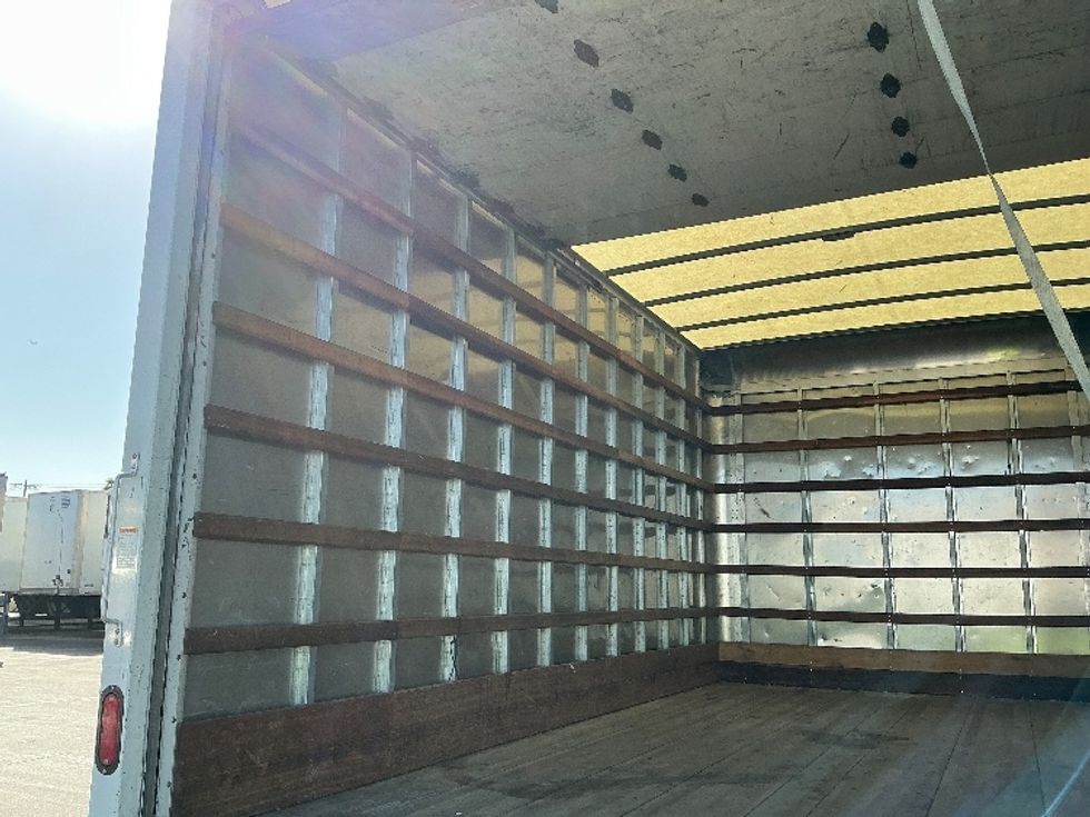 Medium Duty Box Truck-Light and Medium Duty Trucks-Isuzu-2021-NQR-Torrance-CA-93,367\n\t\tmiles-$ 49,250 - Image 11