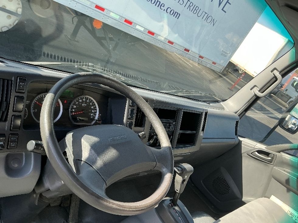 Medium Duty Box Truck-Light and Medium Duty Trucks-Isuzu-2021-NQR-Torrance-CA-93,367\n\t\tmiles-$ 49,250 - Image 17