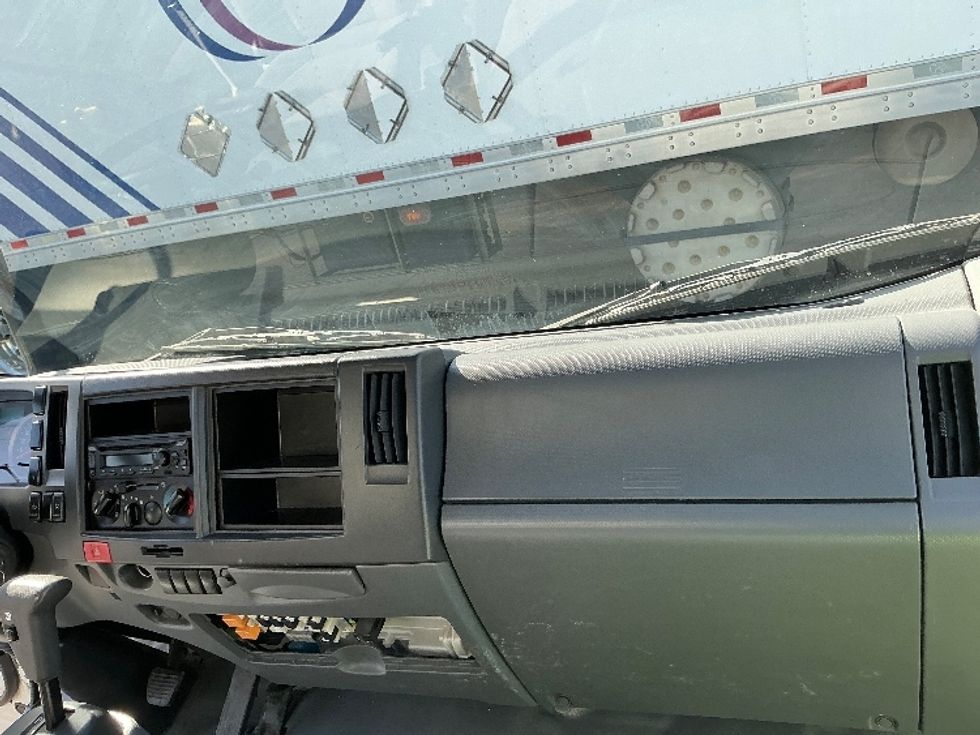 Medium Duty Box Truck-Light and Medium Duty Trucks-Isuzu-2021-NQR-Torrance-CA-93,367\n\t\tmiles-$ 49,250 - Image 21