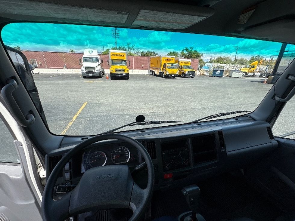 Medium Duty Box Truck-Light and Medium Duty Trucks-Isuzu-2021-NQR-Torrance-CA-93,600\n\t\tmiles-$ 49,250 - Image 16