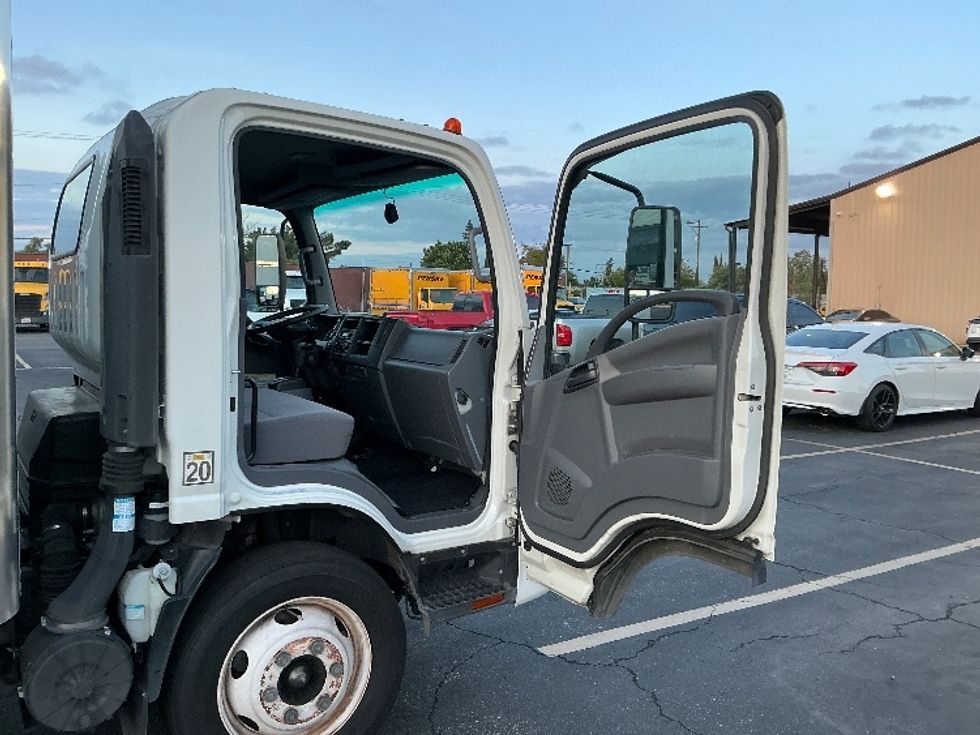 Medium Duty Box Truck-Light and Medium Duty Trucks-Isuzu-2021-NQR-Torrance-CA-94,904\n\t\tmiles-$ 49,000 - Image 20