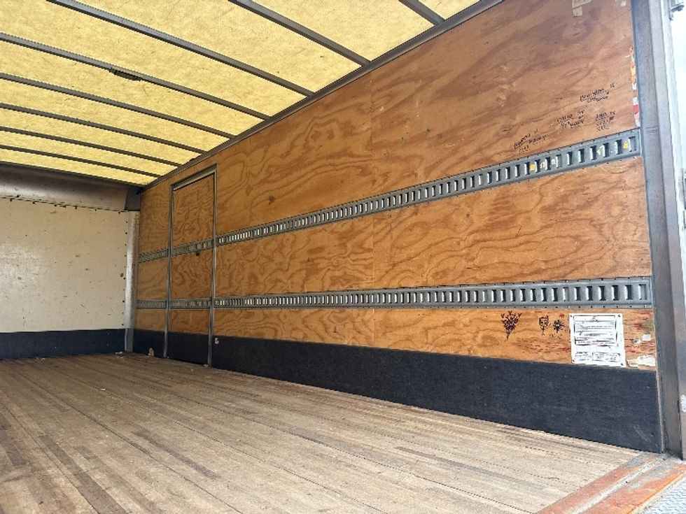 Medium Duty Box Truck-Light and Medium Duty Trucks-Isuzu-2021-NQR-West Babylon-NY-101,204\n\t\tmiles-$ 45,000 - Image 11