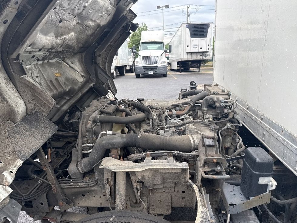 Medium Duty Box Truck-Light and Medium Duty Trucks-Isuzu-2021-NQR-West Babylon-NY-101,204\n\t\tmiles-$ 45,000 - Image 23