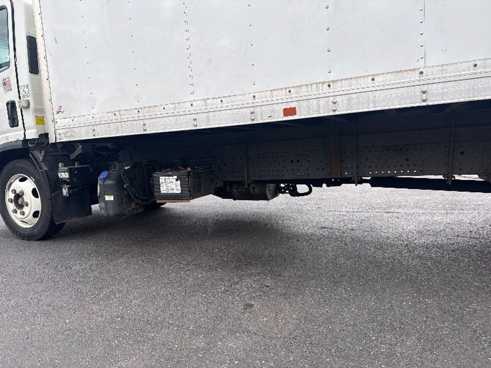 Medium Duty Box Truck-Light and Medium Duty Trucks-Isuzu-2021-NQR-West Babylon-NY-101,204\n\t\tmiles-$ 45,000 - Image 5