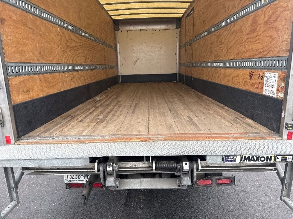 Medium Duty Box Truck-Light and Medium Duty Trucks-Isuzu-2021-NQR-West Babylon-NY-101,204\n\t\tmiles-$ 45,000 - Image 9