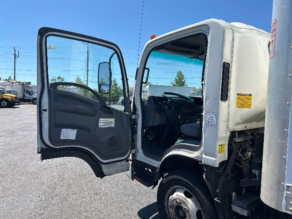 Medium Duty Box Truck-Light and Medium Duty Trucks-Isuzu-2021-NQR-West Babylon-NY-104,169\n\t\tmiles-$ 44,750 - Image 16