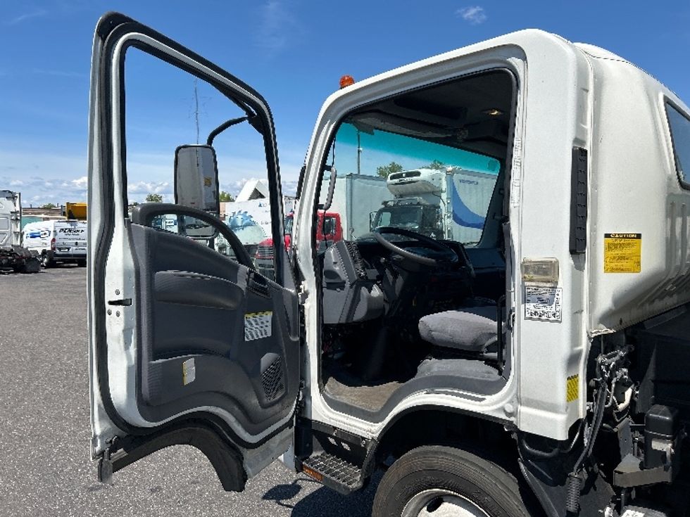 Medium Duty Box Truck-Light and Medium Duty Trucks-Isuzu-2021-NQR-West Babylon-NY-119,274\n\t\tmiles-$ 45,000 - Image 16