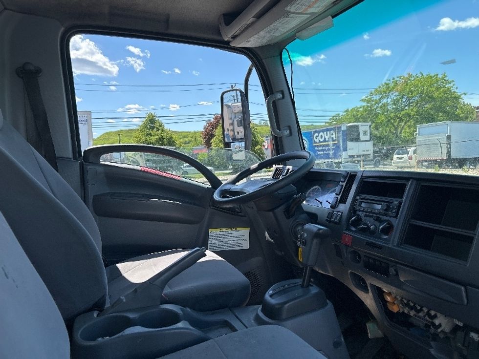 Medium Duty Box Truck-Light and Medium Duty Trucks-Isuzu-2021-NQR-West Babylon-NY-119,274\n\t\tmiles-$ 45,000 - Image 22