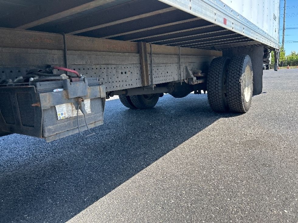 Medium Duty Box Truck-Light and Medium Duty Trucks-Isuzu-2021-NQR-West Babylon-NY-119,274\n\t\tmiles-$ 45,000 - Image 5